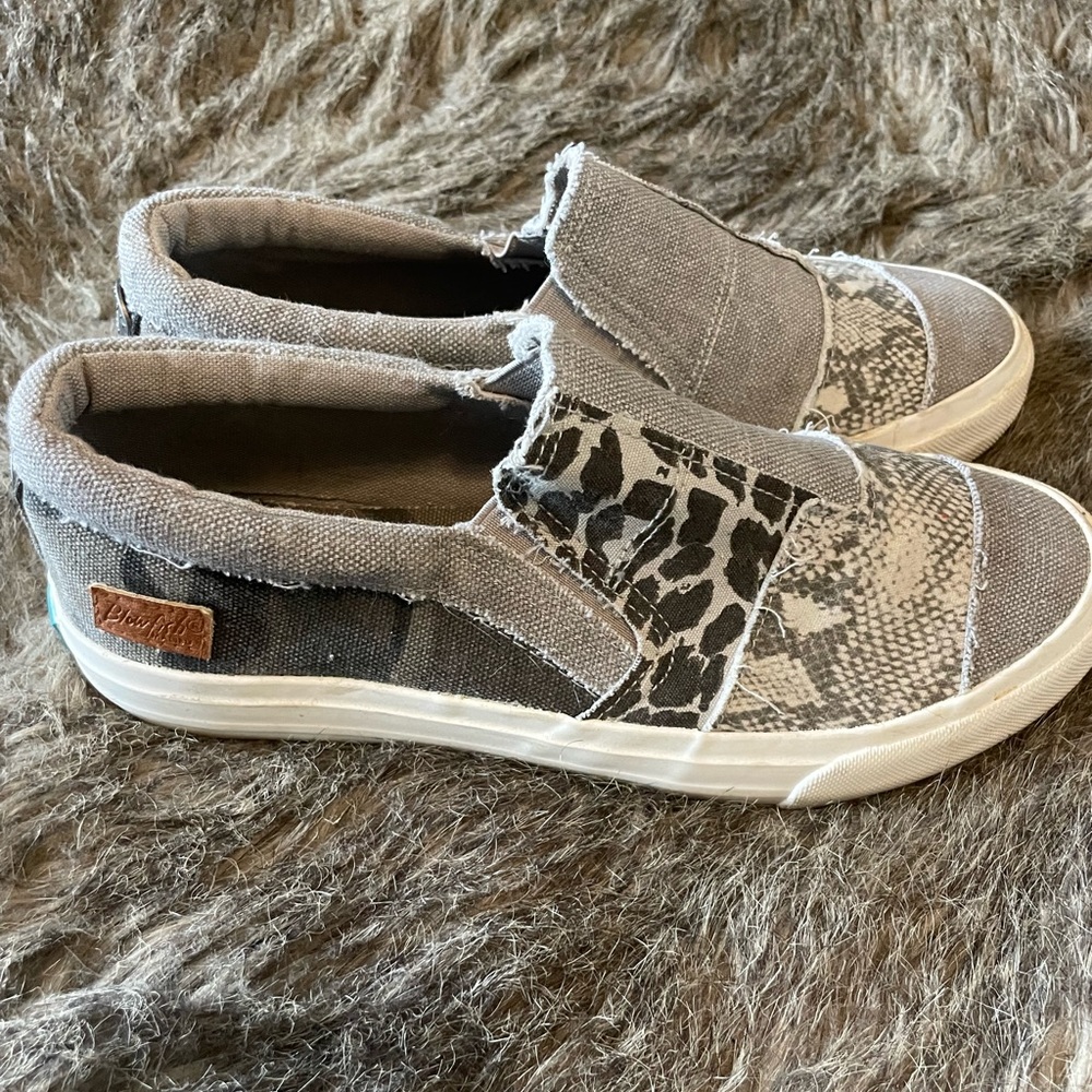 Blowfish casual loafers